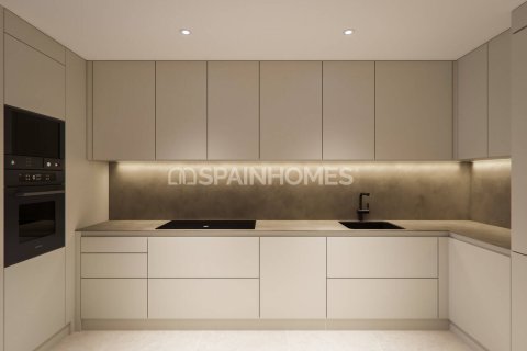 Купить квартиру в Барселона, Испания с 4 комнаты, 140м², № 1304 - фото 9