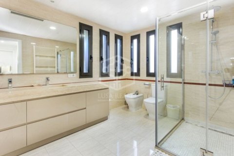 Купить виллу в Гава, Испания с 6 спален, 400м², № 1301 - фото 3