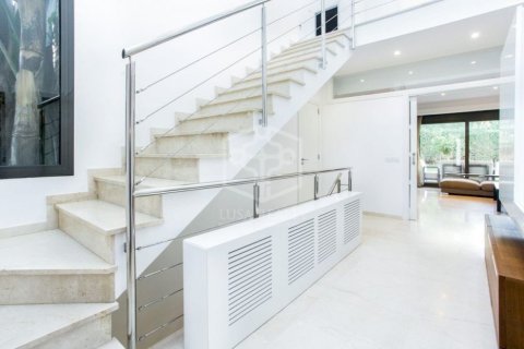 Купить виллу в Гава, Испания с 6 спален, 400м², № 1301 - фото 17