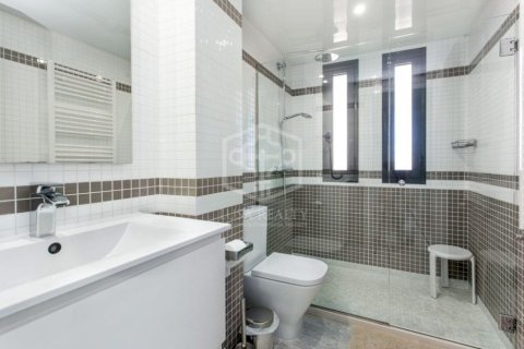 Купить виллу в Гава, Испания с 6 спален, 400м², № 1301 - фото 21