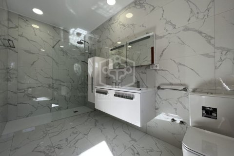 Купить виллу в Барселона, Испания с 4 спальни, 600м², № 1300 - фото 27