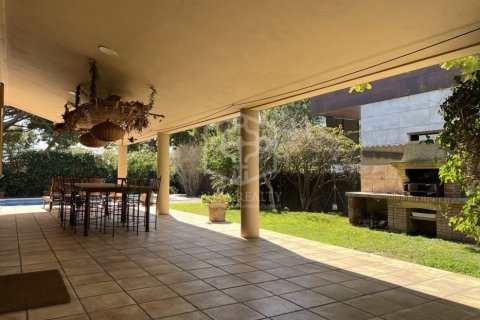 Купить виллу в Барселона, Испания с 4 спальни, 600м², № 1300 - фото 5