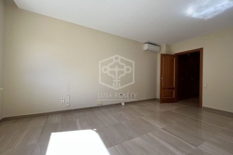 Купить виллу в Барселона, Испания с 4 спальни, 600м², № 1300 - фото 29