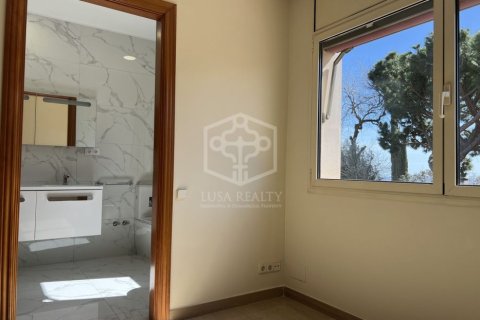 Купить виллу в Барселона, Испания с 4 спальни, 600м², № 1300 - фото 26