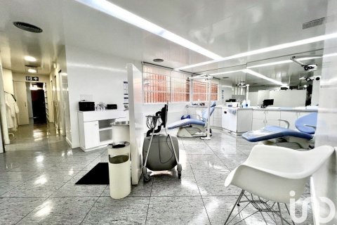 1 bedroom commercial property for sale in Barcelona, Catalonia, Spain № 5014 - photo 14