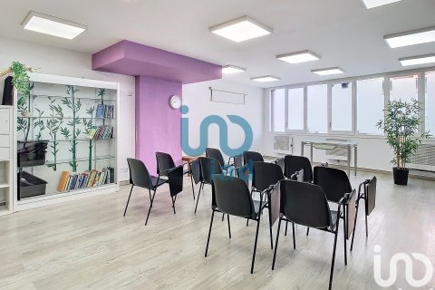 291 sq.m. commercial property for sale in Barcelona, Catalonia, Spain № 5011 - photo 4