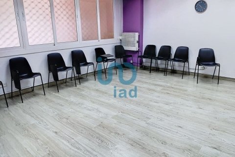 291 sq.m. commercial property for sale in Barcelona, Catalonia, Spain № 5011 - photo 5