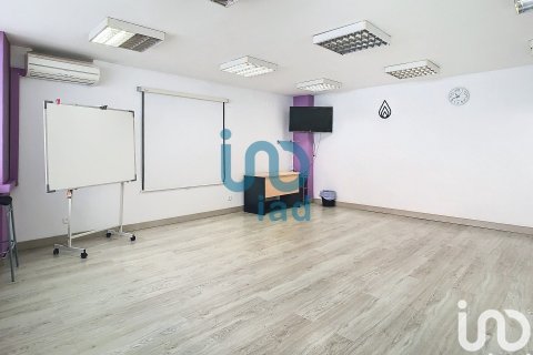 291 sq.m. commercial property for sale in Barcelona, Catalonia, Spain № 5011 - photo 14
