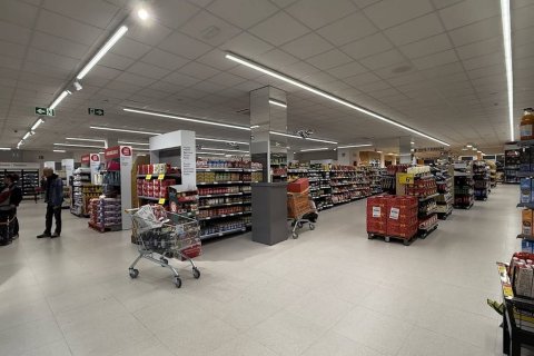 9360 sq.m. commercial property for sale in Badalona, Barcelona, Catalonia, Spain № 1415 - photo 2