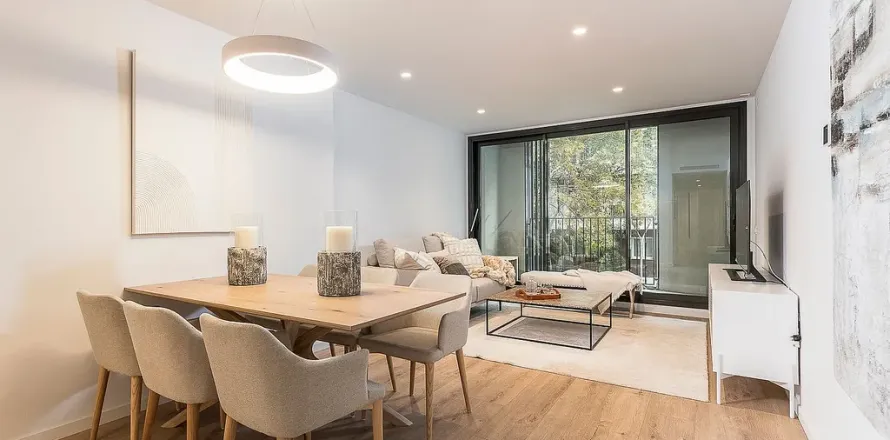 Квартира студия в Барселоне, Каталония, Испания № 1411