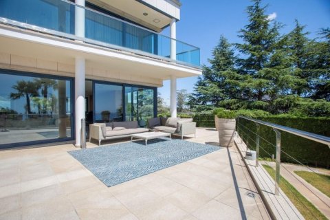 Купить дом в Сан-Андреу-де-Льяванерес, Испания с 8 комнат, № 1416 - фото 17