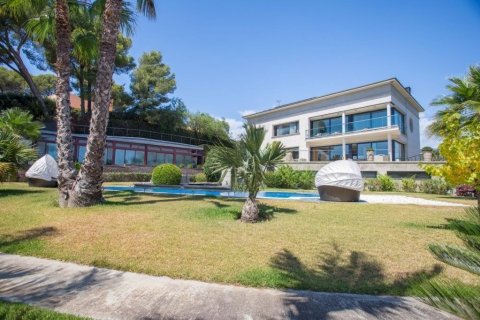 Купить дом в Сан-Андреу-де-Льяванерес, Испания с 8 комнат, № 1416 - фото 22