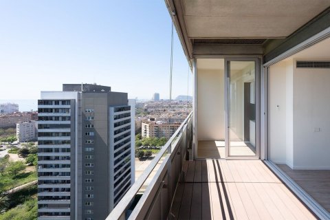 Apartamento de 2 dormitorios en venta en Barcelona, Cataluña, Spain № 1412 - foto 3