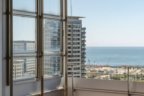 Apartamento de 2 dormitorios en venta en Barcelona, Cataluña, Spain № 1412 - foto 19