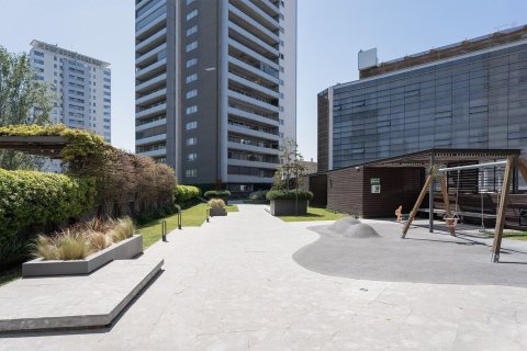 Apartamento de 2 dormitorios en venta en Barcelona, Cataluña, Spain № 1412 - foto 17