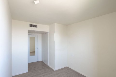 Apartamento de 2 dormitorios en venta en Barcelona, Cataluña, Spain № 1412 - foto 11