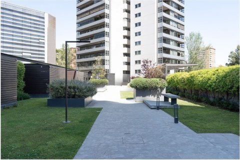 Apartamento de 2 dormitorios en venta en Barcelona, Cataluña, Spain № 1412 - foto 16