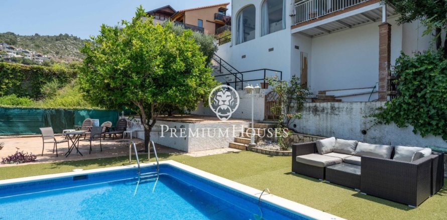 Дом с 4 спальнями в Ситжесе, Барселона, Каталония, Испания № 2385