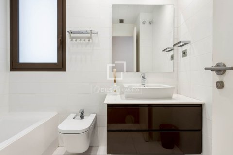 2 bedrooms apartment for rent in Barcelona, Catalonia, Spain № 6493 - photo 24