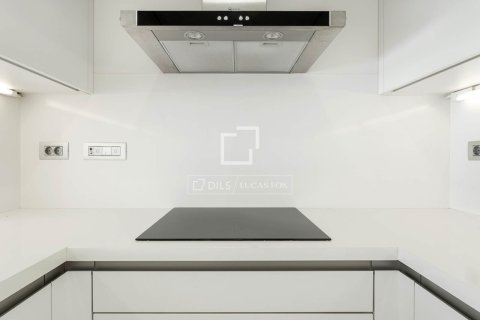 2 bedrooms apartment for rent in Barcelona, Catalonia, Spain № 6493 - photo 14