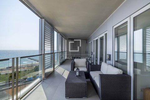 Снять в аренду квартиру в Барселона, Испания с 3 спальни, 124м², № 6495 - фото 5