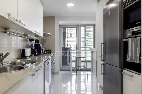 Снять в аренду квартиру в Барселона, Испания с 3 спальни, 124м², № 6495 - фото 16