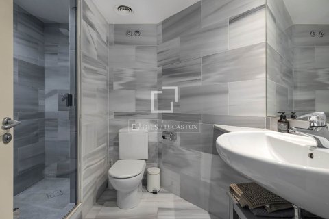 Снять в аренду квартиру в Барселона, Испания с 3 спальни, 124м², № 6495 - фото 22