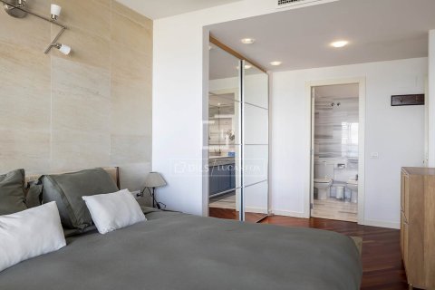 Снять в аренду квартиру в Барселона, Испания с 3 спальни, 124м², № 6495 - фото 26