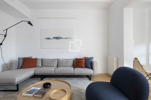 2 bedrooms apartment for rent in Barcelona, Catalonia, Spain № 6496 - photo 4