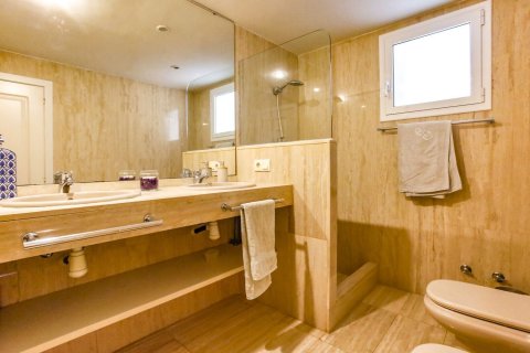 7 bedrooms house for sale in Sitges, Barcelona, Catalonia, Spain № 6490 - photo 17