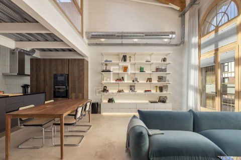 Снять в аренду квартиру в Барселона, Испания с 2 спальни, 109м², № 6494 - фото 3