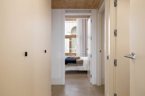 Снять в аренду квартиру в Барселона, Испания с 2 спальни, 109м², № 6494 - фото 13