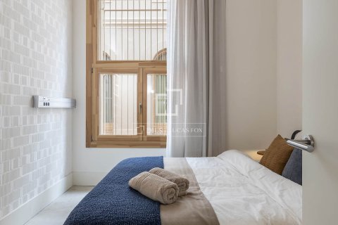 Снять в аренду квартиру в Барселона, Испания с 2 спальни, 109м², № 6494 - фото 16