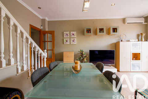 3 bedrooms townhouse for sale in Premia De Mar, Barcelona, Catalonia, Spain № 7494 - photo 25
