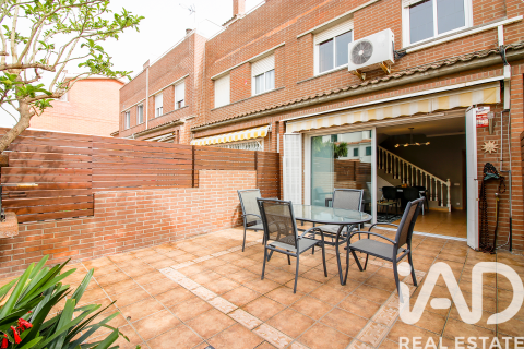 3 bedrooms townhouse for sale in Premia De Mar, Barcelona, Catalonia, Spain № 7494