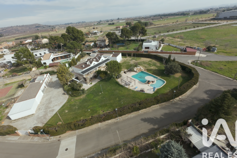 6 bedrooms house for sale in Alpicat, Lleida, Catalonia, Spain № 7495 - photo 8