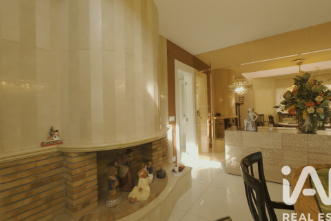 6 bedrooms house for sale in Alpicat, Lleida, Catalonia, Spain № 7495 - photo 25