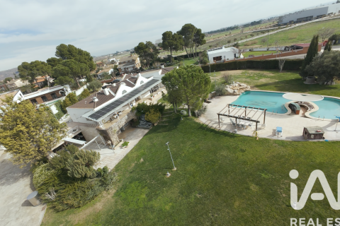 6 bedrooms house for sale in Alpicat, Lleida, Catalonia, Spain № 7495 - photo 30