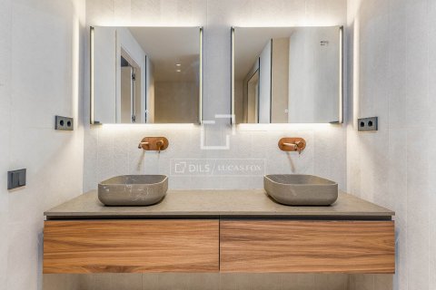 Купить квартиру в Барселона, Испания с 2 спальни, 148м², № 4357 - фото 21