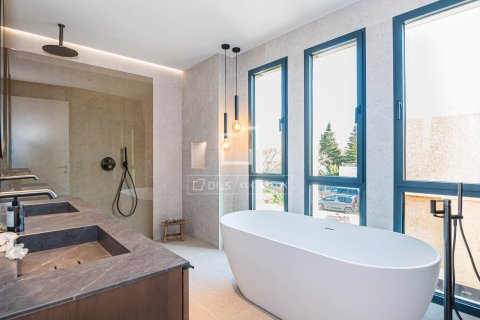 6 bedrooms villa for sale in Sant Cugat Del Valles, Barcelona, Catalonia, Spain № 4330 - photo 20