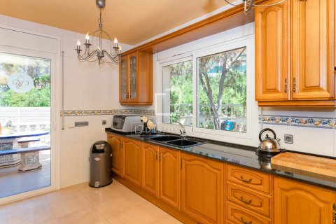 Villa de 5 dormitorios en venta en Sitges, Barcelona, Cataluña, Spain № 4332 - foto 8