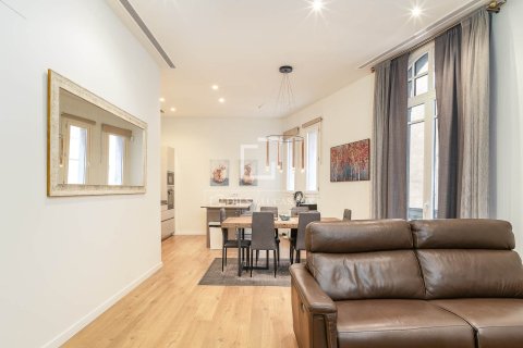 4 bedrooms apartment for sale in Barcelona, Catalonia, Spain № 6398 - photo 5