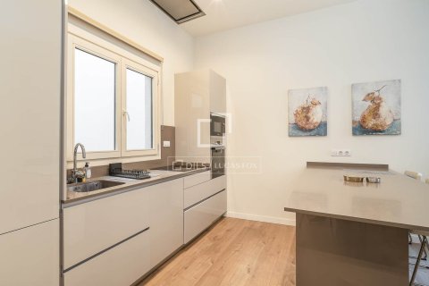 4 bedrooms apartment for sale in Barcelona, Catalonia, Spain № 6398 - photo 10