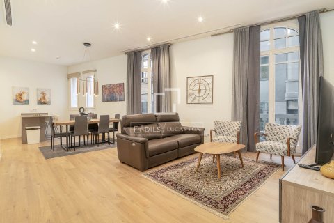 4 bedrooms apartment for sale in Barcelona, Catalonia, Spain № 6398