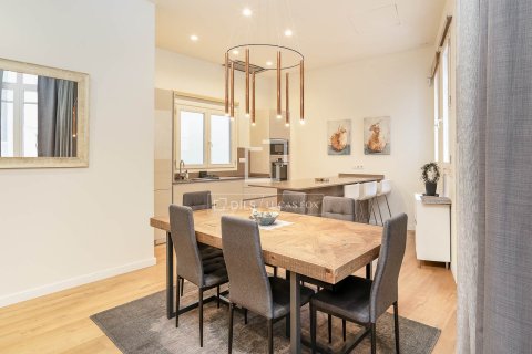 4 bedrooms apartment for sale in Barcelona, Catalonia, Spain № 6398 - photo 7