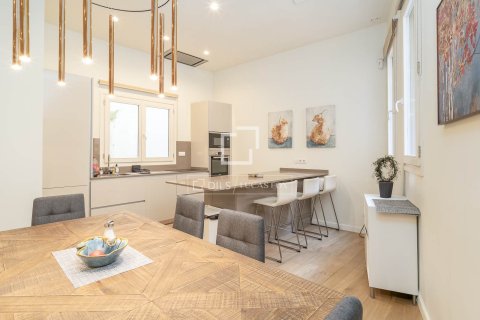 4 bedrooms apartment for sale in Barcelona, Catalonia, Spain № 6398 - photo 13