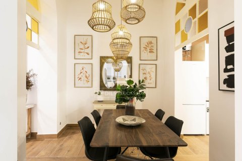 2 bedrooms apartment for sale in Barcelona, Catalonia, Spain № 6402 - photo 10