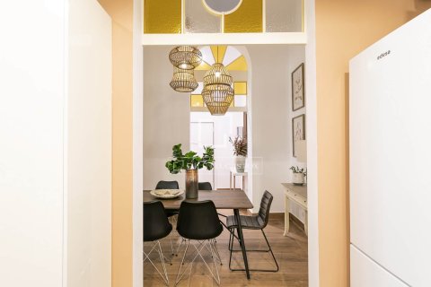 2 bedrooms apartment for sale in Barcelona, Catalonia, Spain № 6402 - photo 13