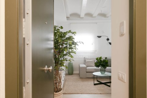 2 bedrooms apartment for sale in Barcelona, Catalonia, Spain № 6400 - photo 24
