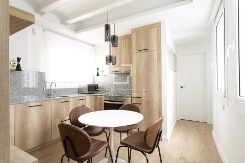 2 bedrooms apartment for sale in Barcelona, Catalonia, Spain № 6400 - photo 6